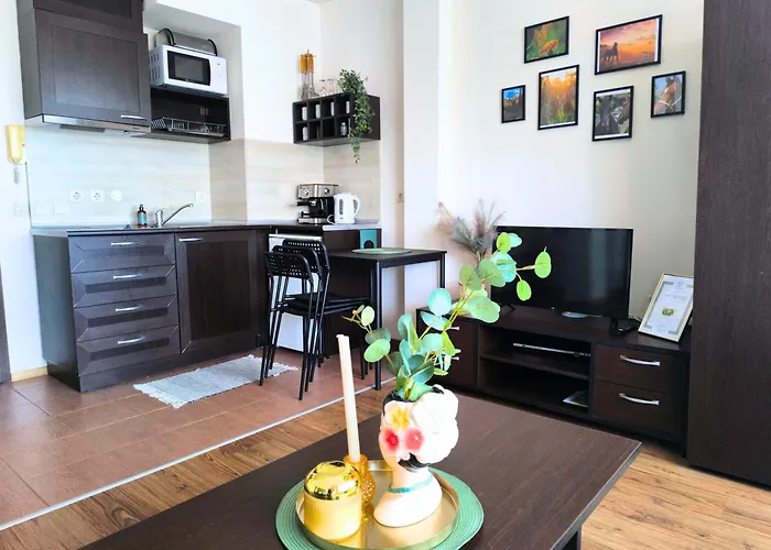 Happy 100mfrom Gondola With Free Bottle Of Wine And Free Parking