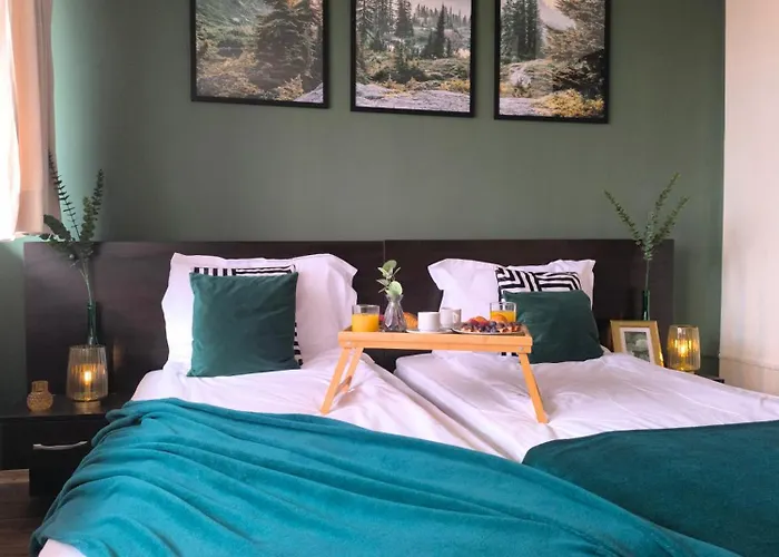 Apartment Happy 100mfrom Gondola With Free Bottle Of Wine And Free Parking Bansko